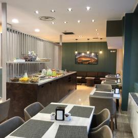 Oasi Village Hotel, hotel u Milanu