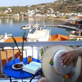 Elena's apartments, hotel a Batsi