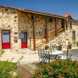 Domaine de La Courillère, Hotel in Le Boupère
