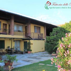Fattoria Delle Rose, hotel u gradu Salussola