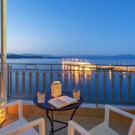 Pantheon City Hotel, hotelli kohteessa Gythio