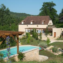 Maison du Cèdre, hotel in Auriac-du-Périgord
