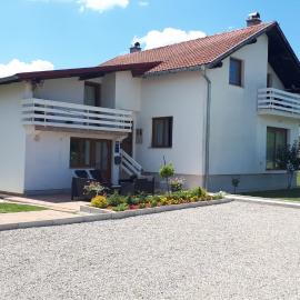 Snow Queen, hotel in Rakovica