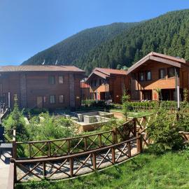Inanlar Premium Suites & Villas, hotel u gradu Uzungol