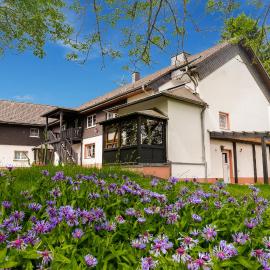 Landhaus Schnorrenberg, Wellness & Nature, hotel in Hellenthal