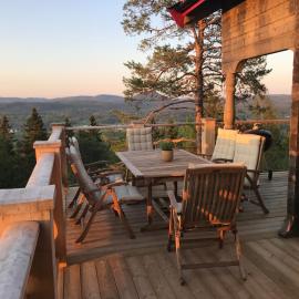 Alpstigen 10A - Newly built sports lodge with amazing views, hotelli kohteessa Järvsö
