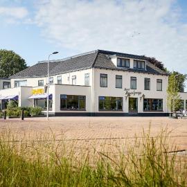 Van der Valk Hotel Hardegarijp - Leeuwarden – hotel w mieście Hardegarijp