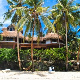 VILLA MARMARINE BEACH RESORT & RESTAURANT, hotel a Siquijor