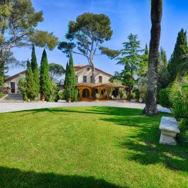 Les Bastidieres - Cap Brun, hotelli kohteessa Toulon