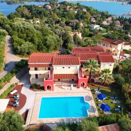 Elite Corfu - Adults Friendly, hotel Koménóban