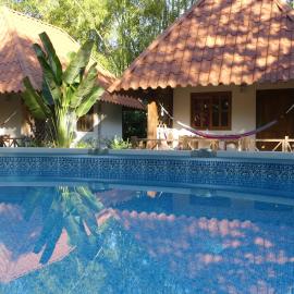 Naturalmente Boutique Bungalows y Cocina Mediterránea, Hotel in Las Lajas