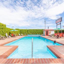 Westridge Motor Inn, hotelli kohteessa Osoyoos