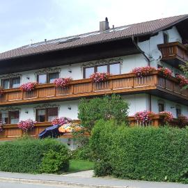 Pension Sonnenhof、ビショフスマイスのホテル