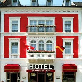 Hotel Schweizer Hof - Superior, ξενοδοχείο στο Μπάντεν-Μπάντεν