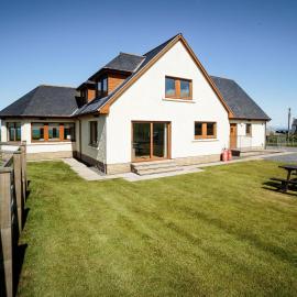 Corsewall Castle Farm Lodges, hotel in Stranraer