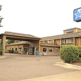 Americas Best Value Inn & Suites-Forest Grove/Hillsboro, hotel sa Forest Grove