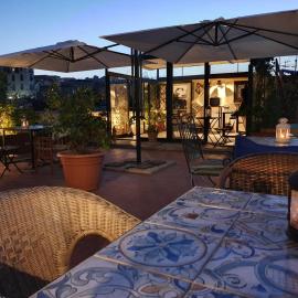 The Spanish Palace, Suites, Rooms, Apartments & Terraces, hotel a Napoli