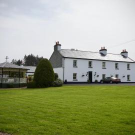 Cartron House, hotel em Ballynakill