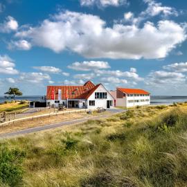 Stayokay Hostel Terschelling，西泰爾斯海靈的飯店