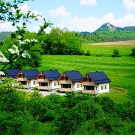 Rekreačna usadlosť Pieninka, hotel a Lesnica