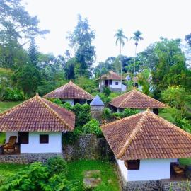 Ecolodge Seloliman, хотел в Jatijejer