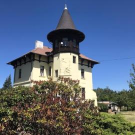Penzion Vila E Landisch – hotel w mieście Chomutov