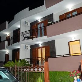 ALMI B&B, готель у місті Сарно