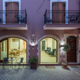 Minaret Suites and Apartments, hotel in Chania