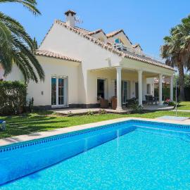 Villa Lujo Olivanova Golf MET & Playa, hotel in Oliva