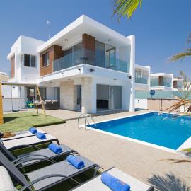 Villa Lynn Boutique Beachfront, hotel in Ayia Napa