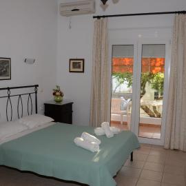Αθηνά Studios, hotel em Pefki