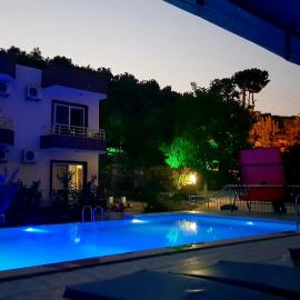 Rose Hotel B&B