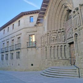 Calle San Bartolomé, 7 - 2. Piso Turístico, hôtel à Logroño