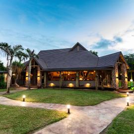 Gooderson DumaZulu Lodge: Hluhluwe şehrinde bir otel