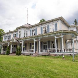 Neitsytniemen Kartanohotelli, Hotel in Imatra