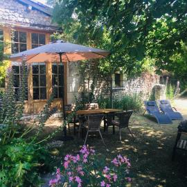 Sous le Tilleul, Hotel in Bellon