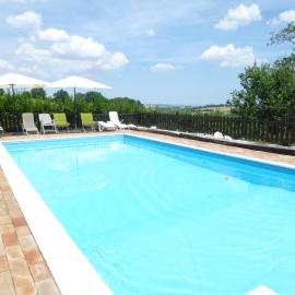 Il Casale di Aurora Country House: Colmurano'da bir otel