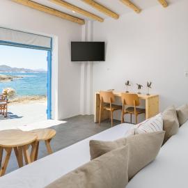 Beach Suite Syrma, hotelli kohteessa Pachaina