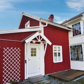 Cozy Home In Årjäng With Kitchen, hotel di Årjäng