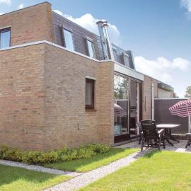Beautiful Home In Nieuwvliet-Bad