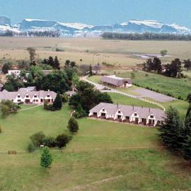Blue Haze Country Lodge, hotel sa Estcourt
