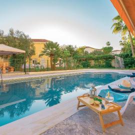 Stunning Home In Benalmádena