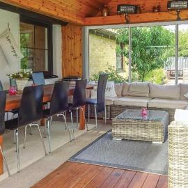 4 Bedroom Lovely Home In Höganäs โรงแรมในโฮกานาส