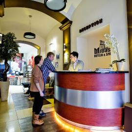 Midas Strzyżów, hotel v mestu Strzyżów