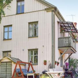 3 Bedroom Nice Apartment In Vimmerby
