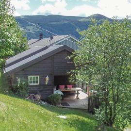 Amazing Home In Vågå With Kitchen, hotel a Vågåmo