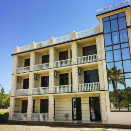 Golden House, hotel a Anaklia