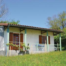 Two-Bedroom Holiday Home In St Bressou