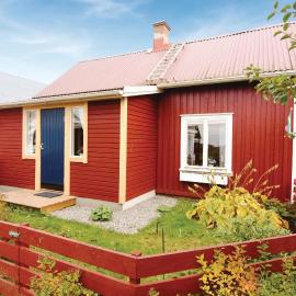 1 Bedroom Pet Friendly Home In Larv, hotell sihtkohas Larv
