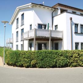 Amazing Apartment In Börgerende, hotel in Börgerende-Rethwisch